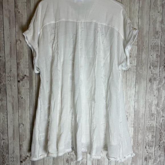 Umgee White Boho Semi Sheer Rayon Frayed-Edge Button Up Tunic Blouse Large - Picture 5 of 6